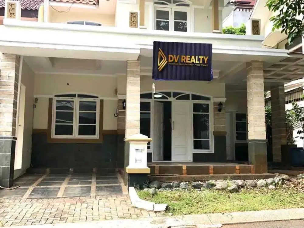 Rumah hadap selatan rapi siap huni baru selesai renovasi (Harga Nego)