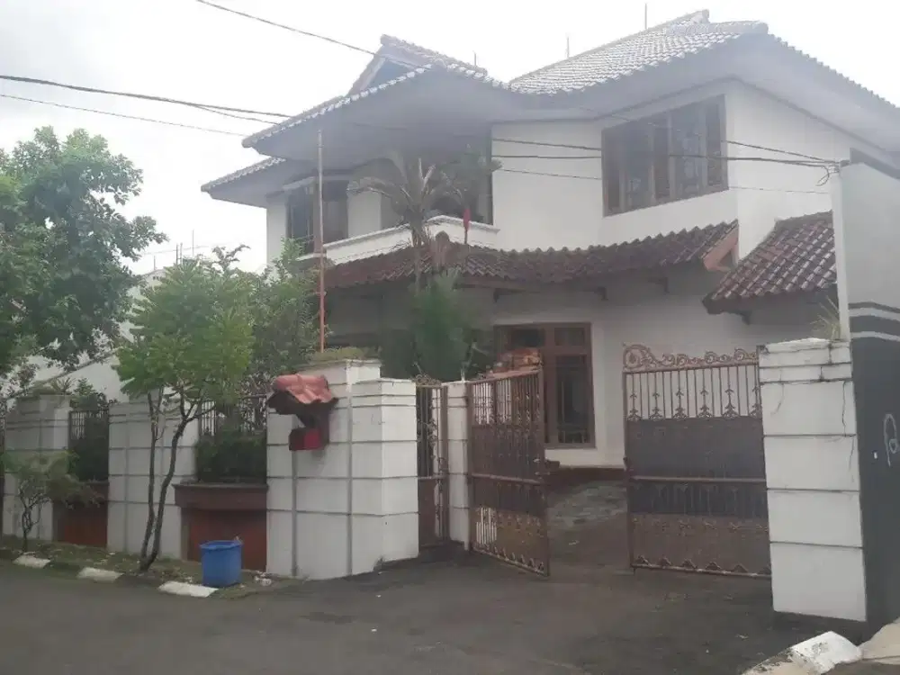 Rumah 2 Lantai di Bintaro Sektor 1, Hanya 8 Menit ke Tol Veteran