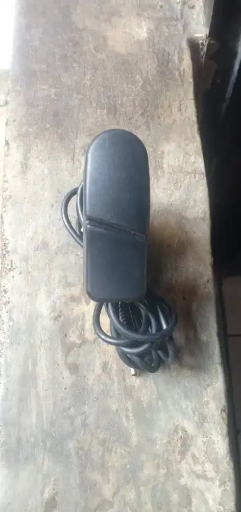 Charger Nokia 8110 pisang