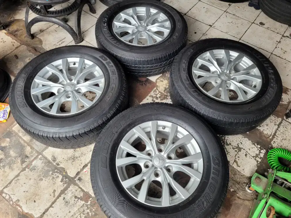 Velg pajero sport R17 original paket ban second 4pcs terima tt