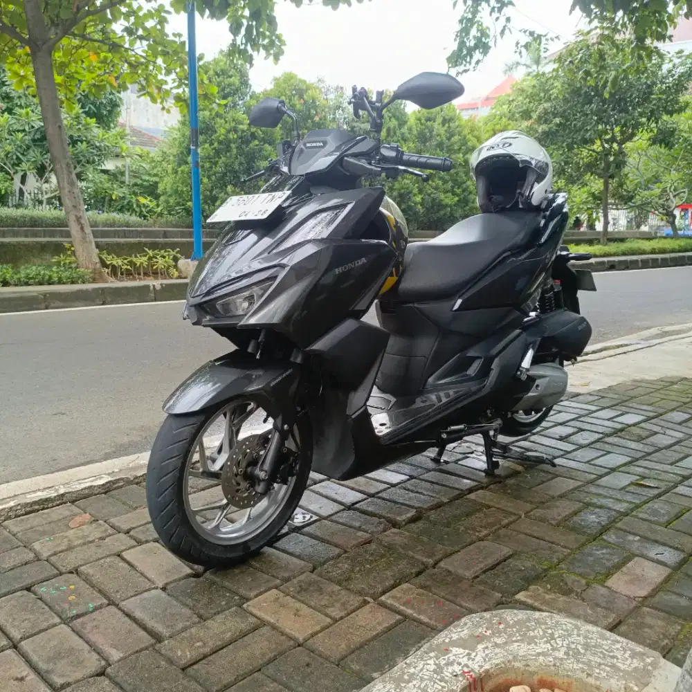 Dijual motor honda vario 160 cbs