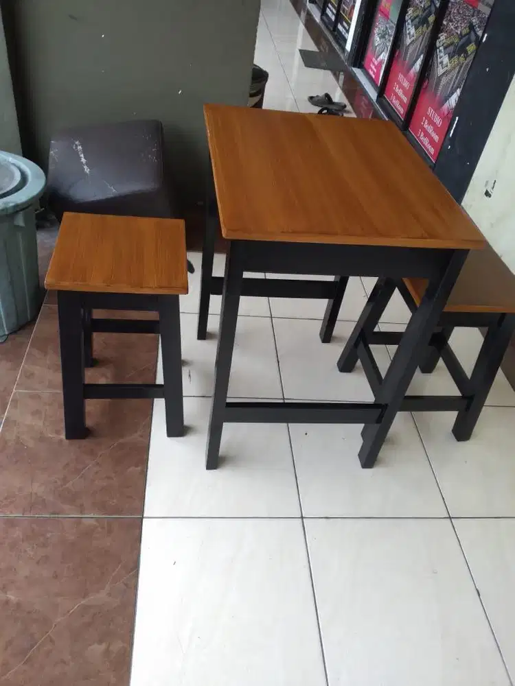 Dijual kursi makan 1 set 1 meja 2 kursi persegi