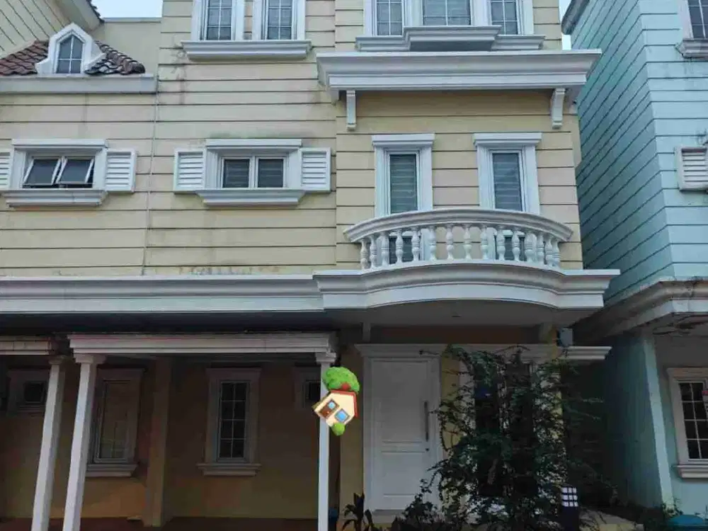 Rumah 3 Lantai Rapi & Siap Huni di Montana Village Gading Serpong