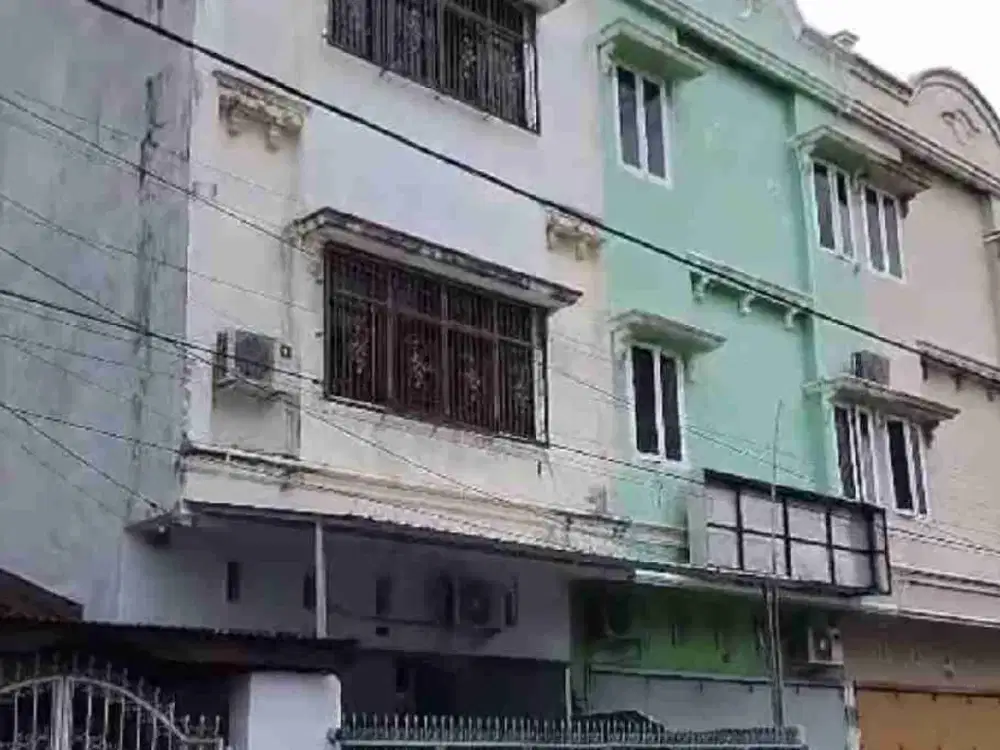 Dijual Ruko 3 Lt Jl. Serigala Makassar