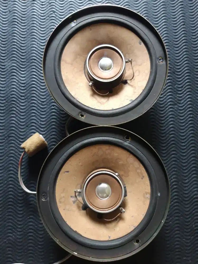 Speaker pintu mobil 6 inch made in japan original +cover sepasang