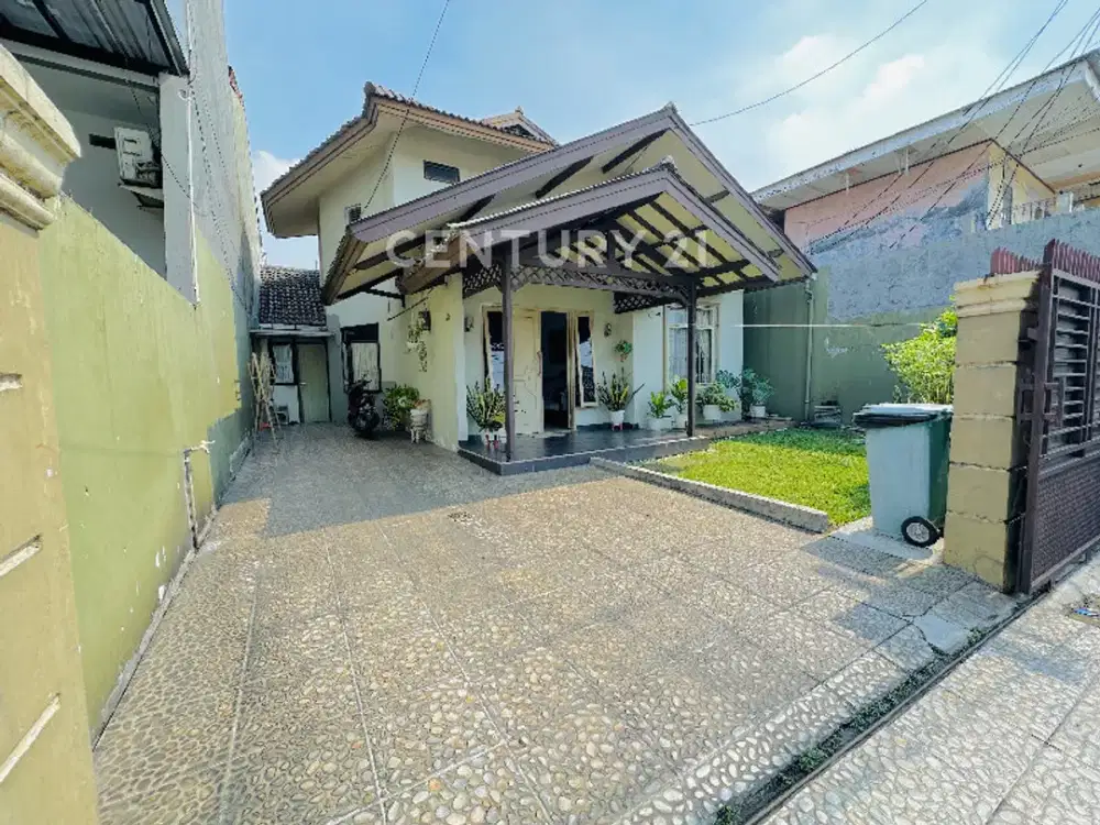 Rumah Bagus Siap Huni Lokasi Fantastis Otista Jakarta Timur