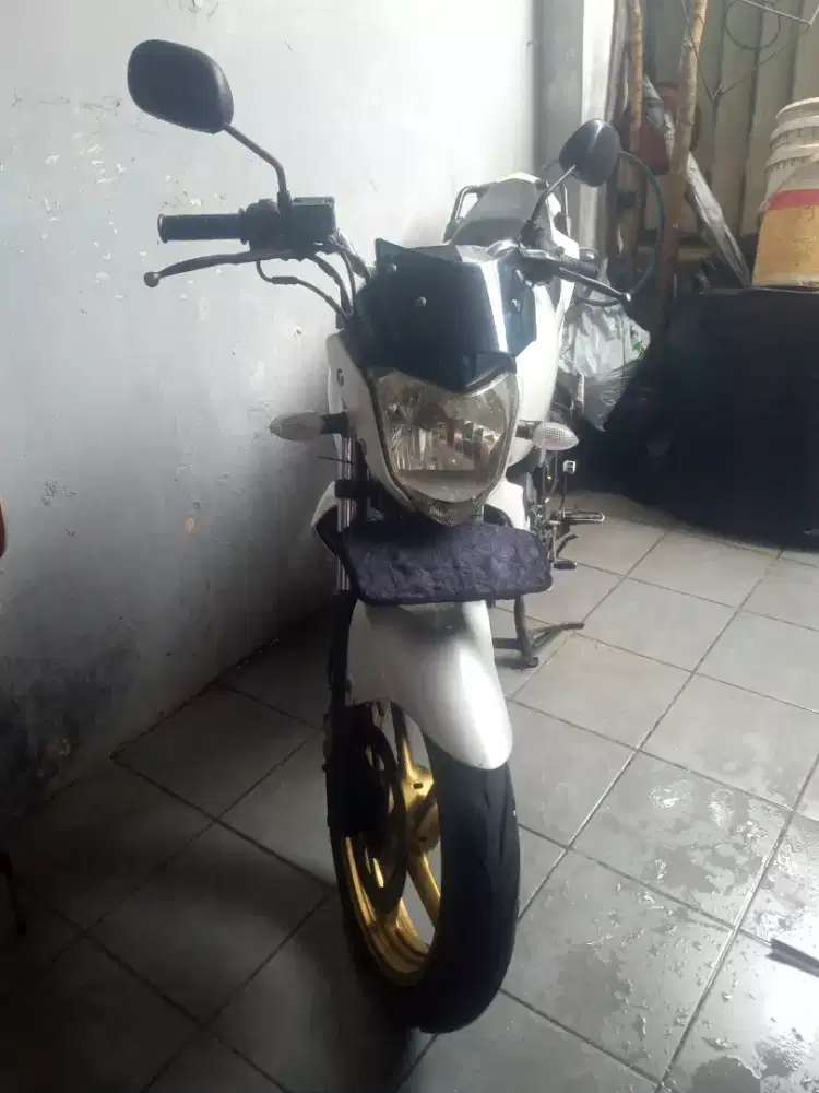 Y A M A H A  B Y S O N