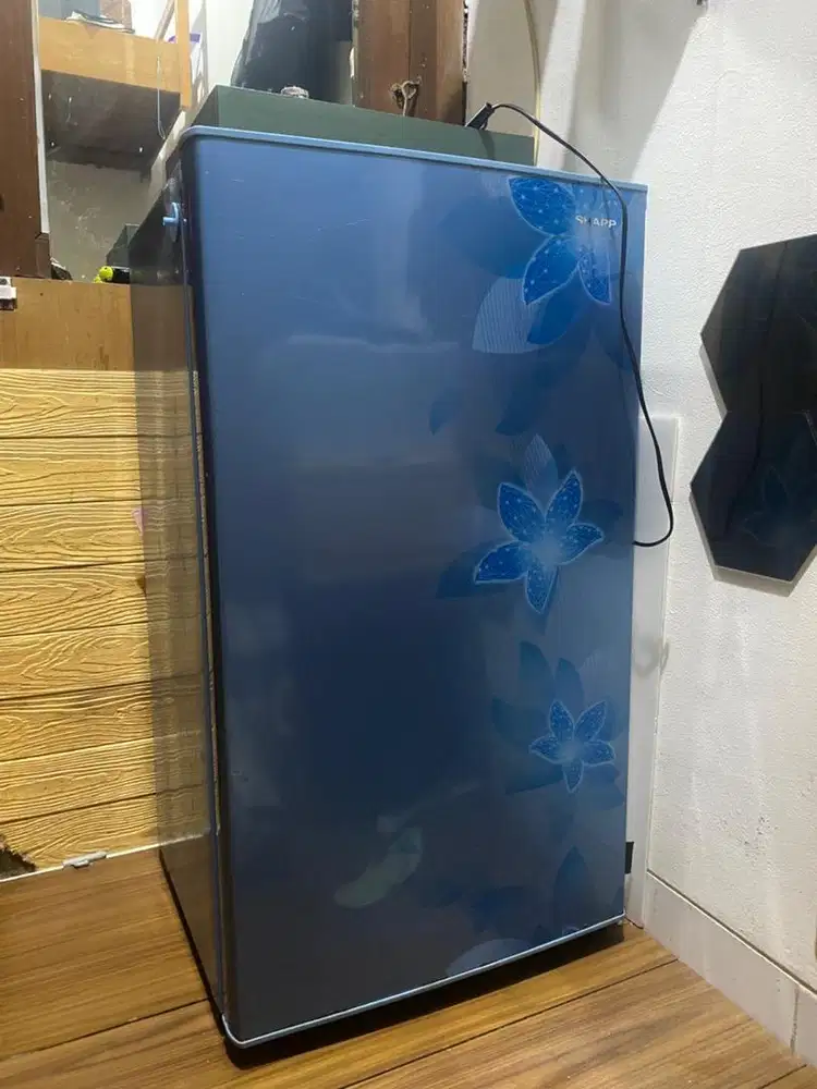 Kulkas 1 pintu merk sharp