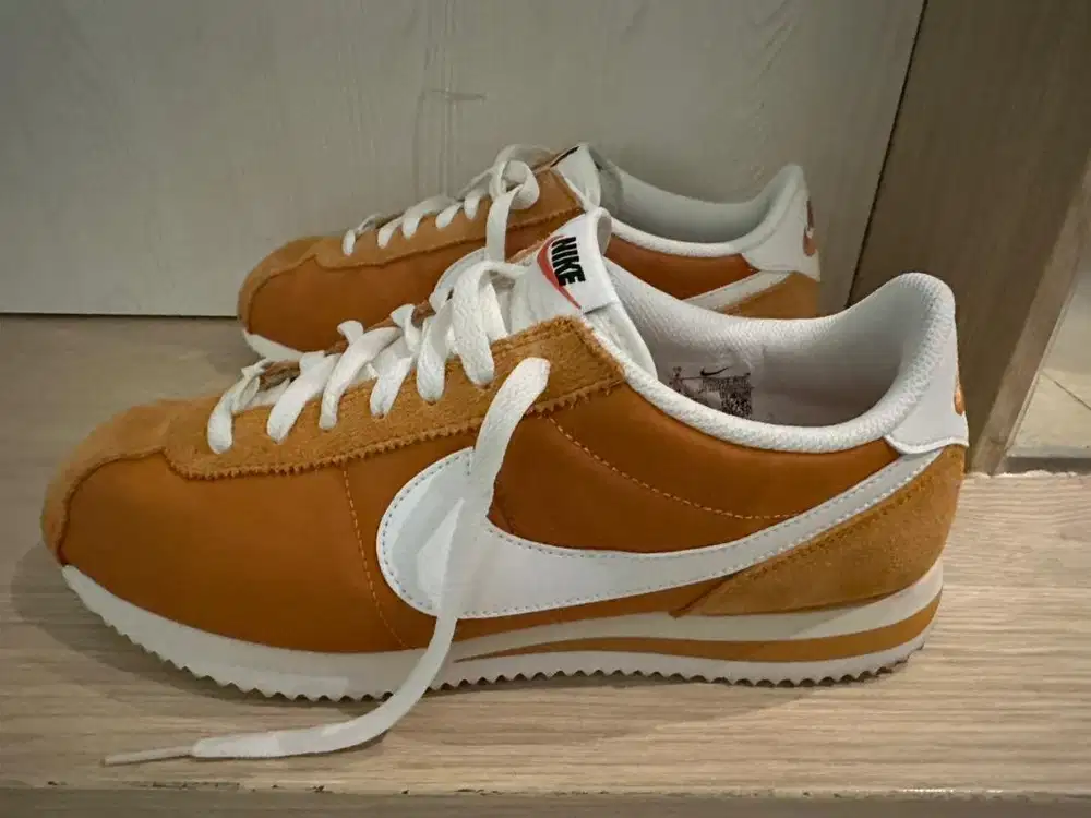 Nike Cortez warna oren original