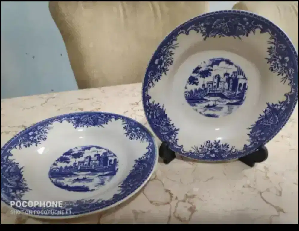 Piring Keramik Antik 2 pcs