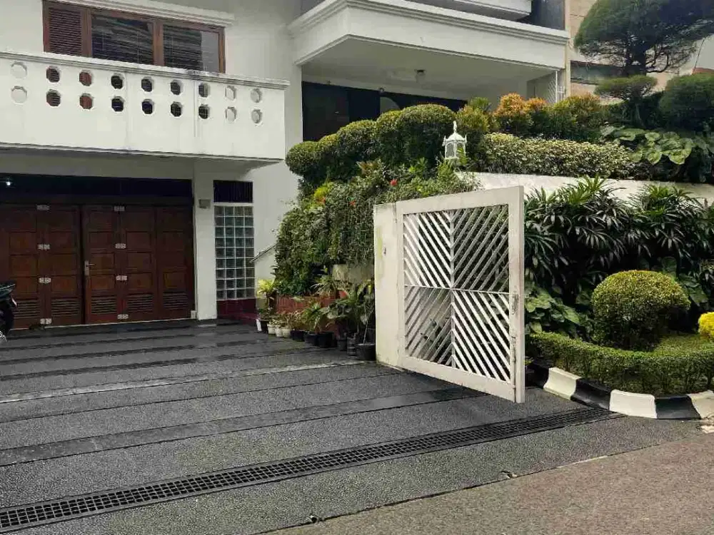 jual rumah bagus di pondok indah Jakarta Selatan