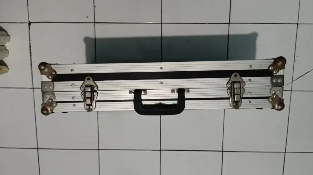 Hard Case Pelindung Barang