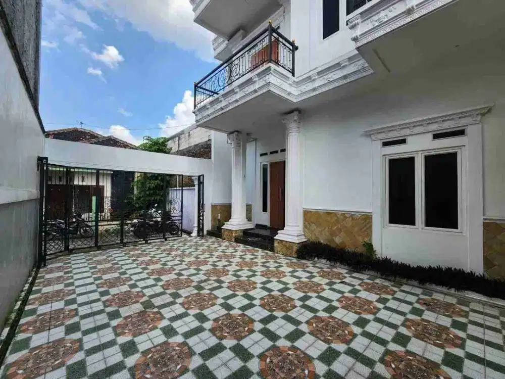 Rumah Baru Ada Private Pool Banyuanyar Banjarsari Solo.