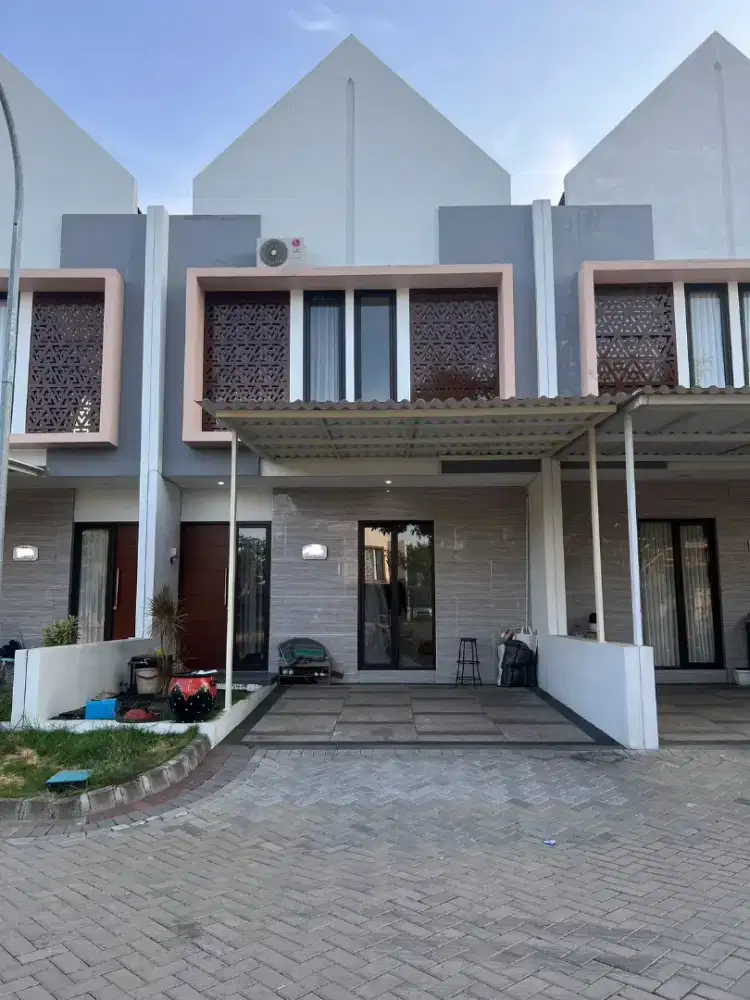 JUAL CEPAT / OPER KREDIT RUMAH CLUSTER 2 LANTAI SEPANDE CANDI SIDOARJO