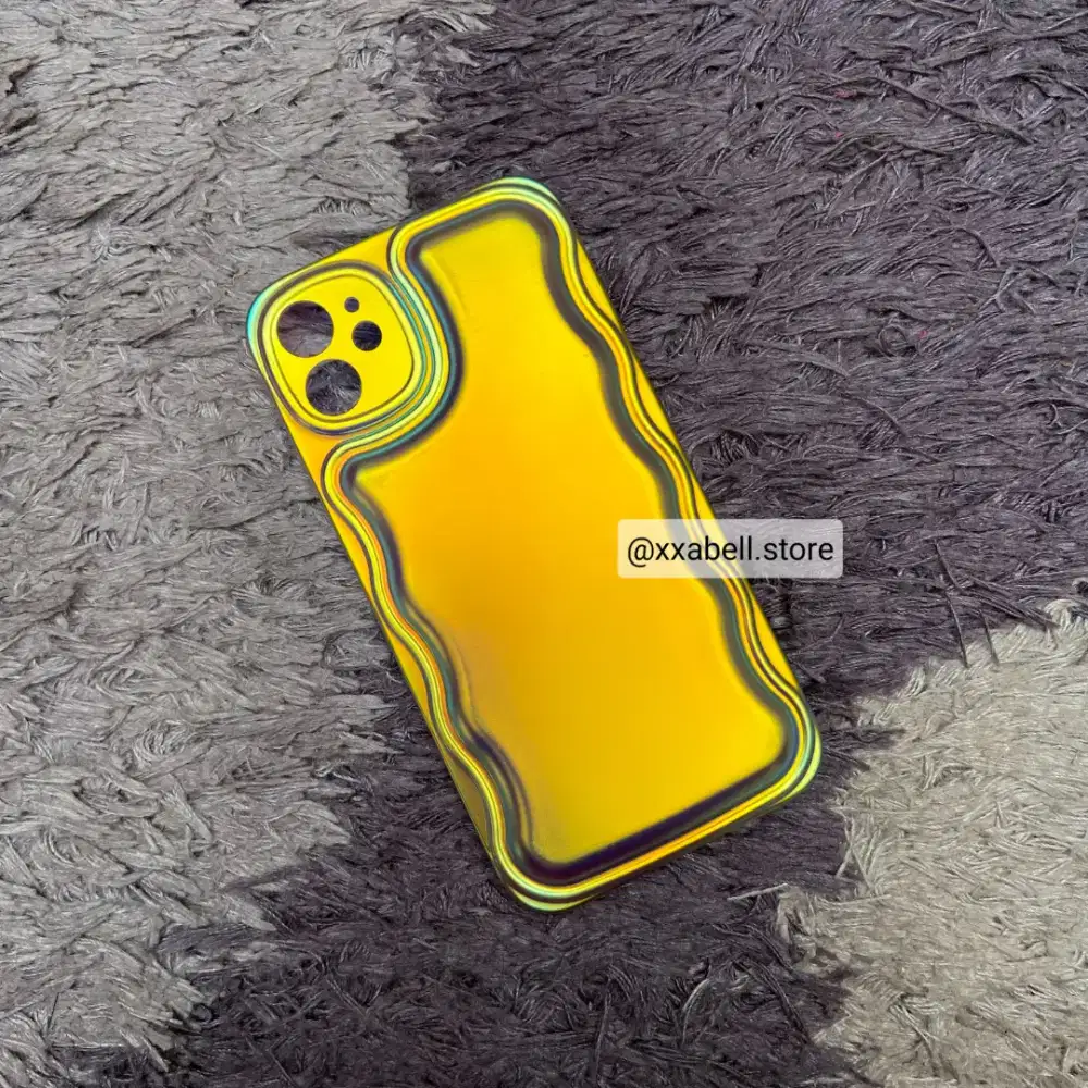 preloved case casing iphone 11 hologram