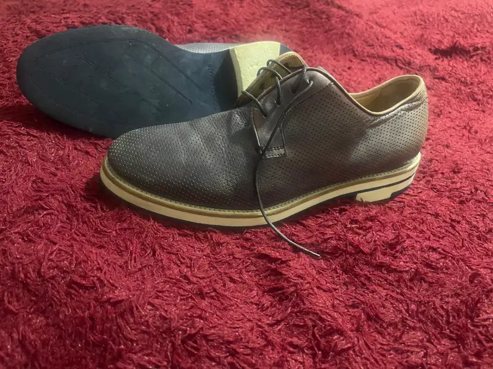 Giorgio Armami Sepatu Seken Kulit Original