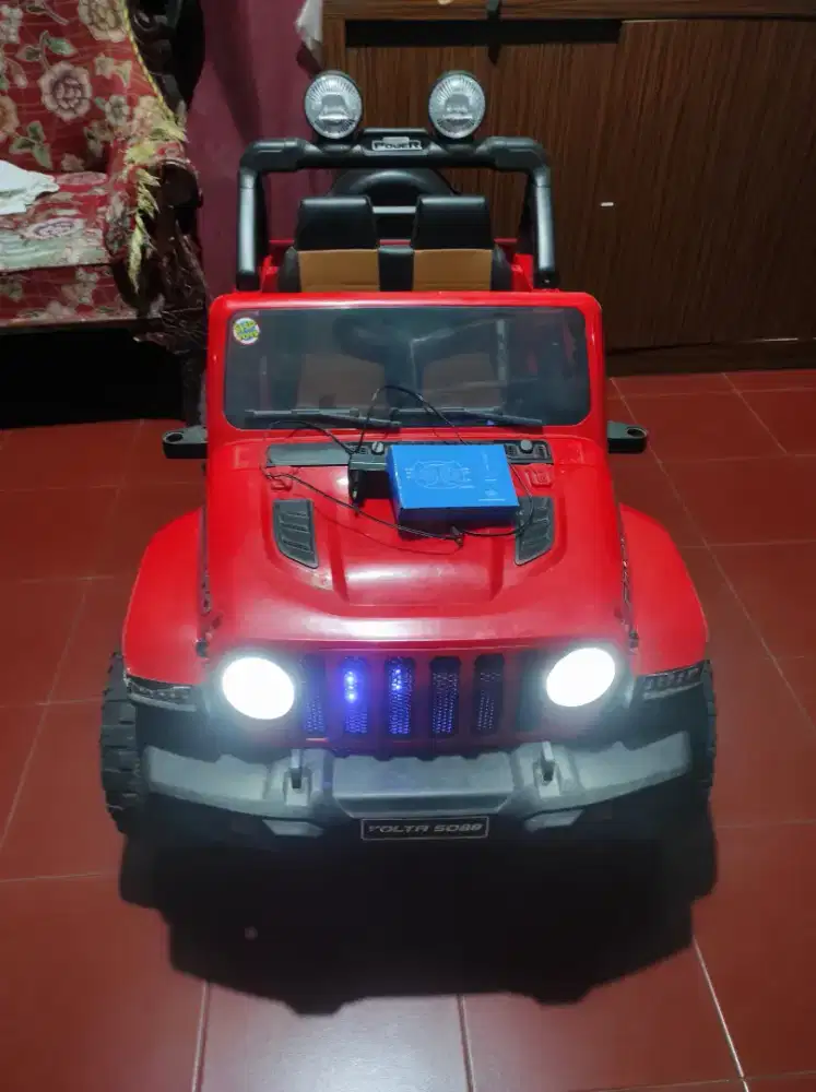 Mainan Mobil aki anak jeep comando