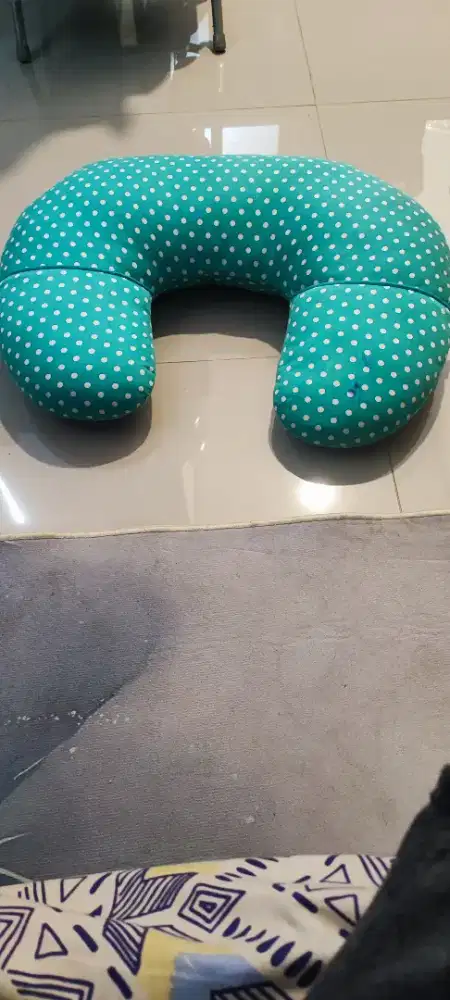 Bantal menyusuiiiiiii