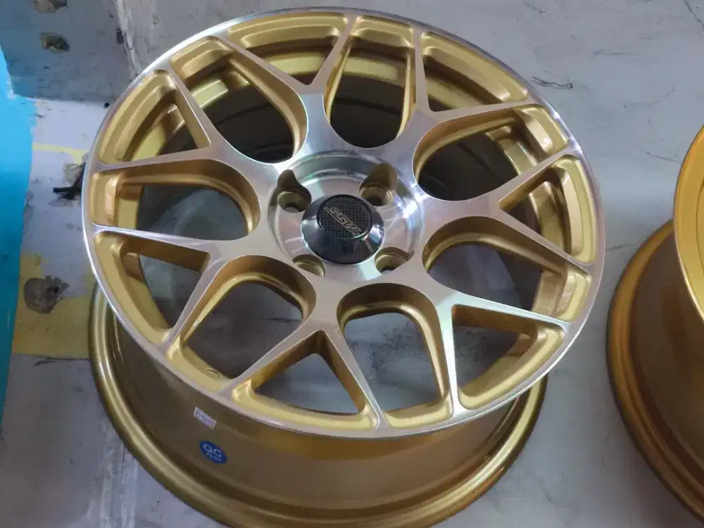 Jual Velg SSW S242 R15 , Lobang 4, 1 set (4) BARU GOLD POLISH NEGO