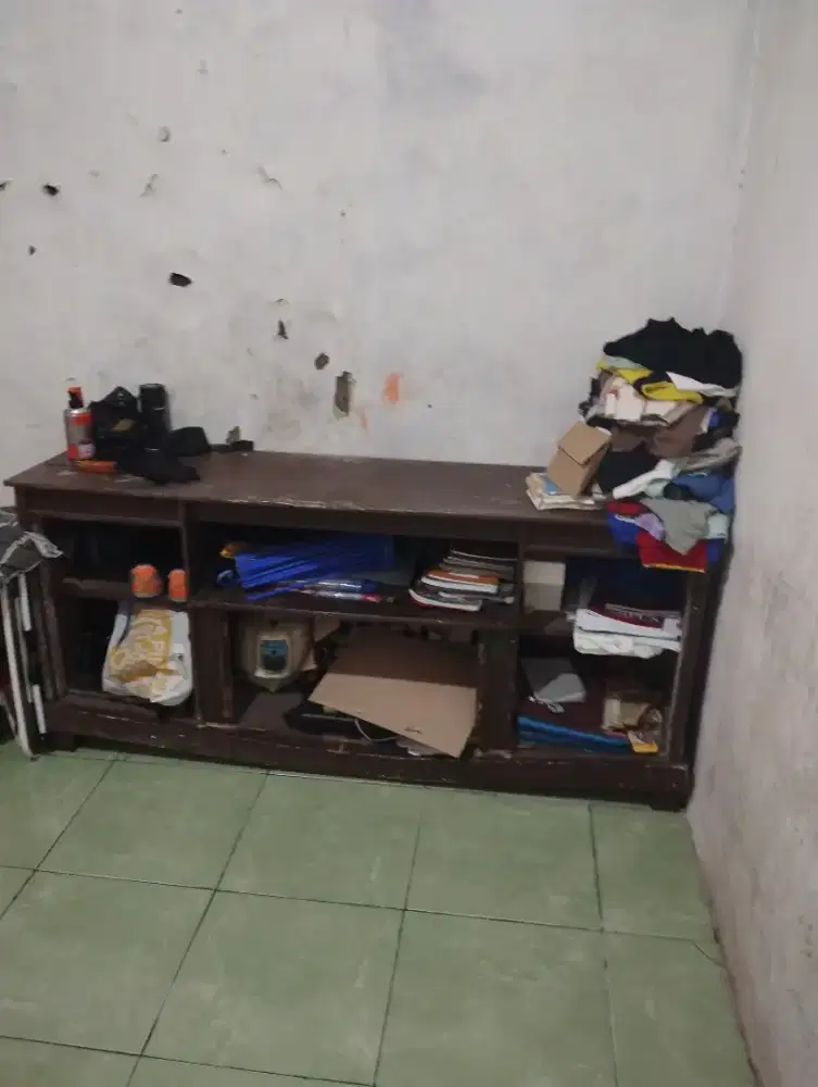 Meja bupet tv atau serbaguna