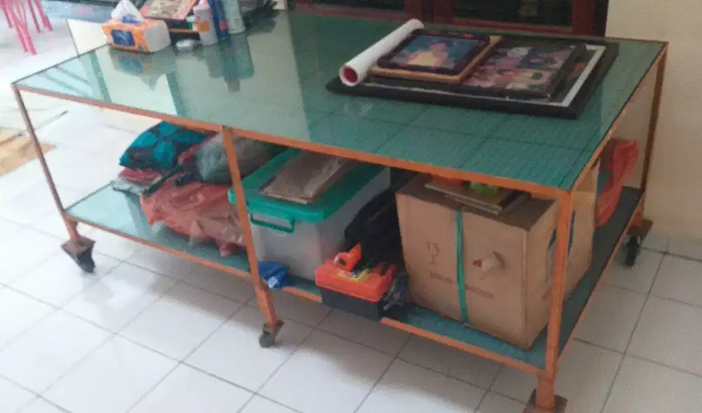 MEJA KACA PANJANG MUKTIFUNGSI