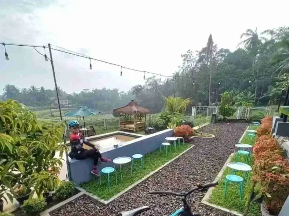 jual villa dan cafe deket kampus view indah