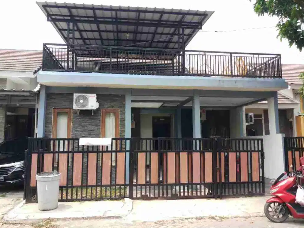 rumah 2 lantai mewah jalan lebar
