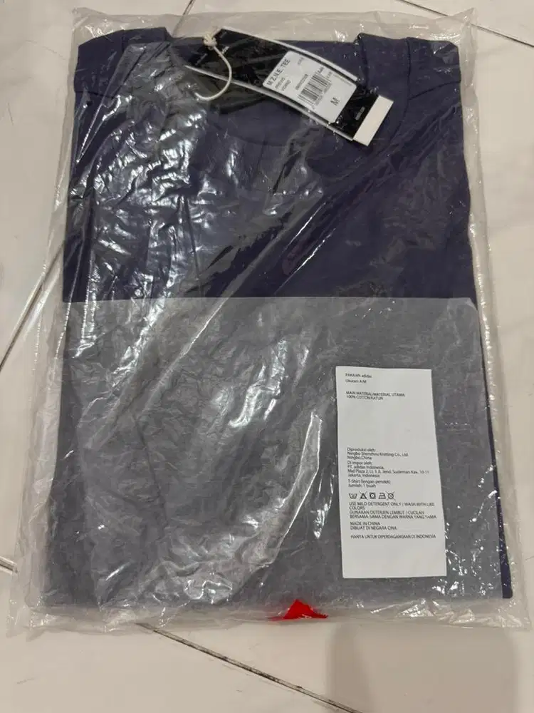 Adidas Tee Z.N.E. ukuran M kondisi BARU