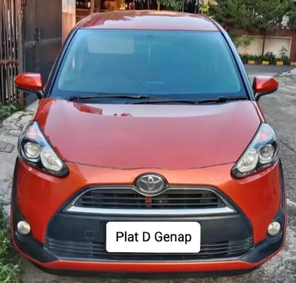 Dijual Toyota Sienta 1.5 V, CVT/Matic 2016