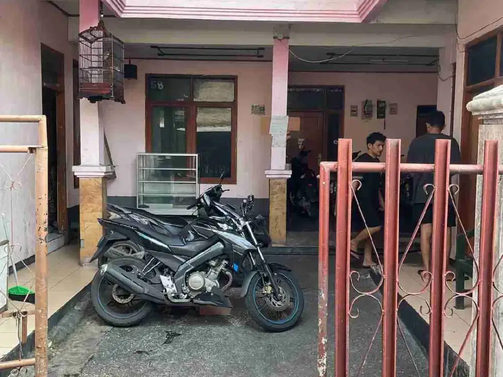 Dijual Cepat Kostaan di Kota Bandung di Kelilingi 6 Kampus SHM 45 Kamar harga 4,5 M / Nett