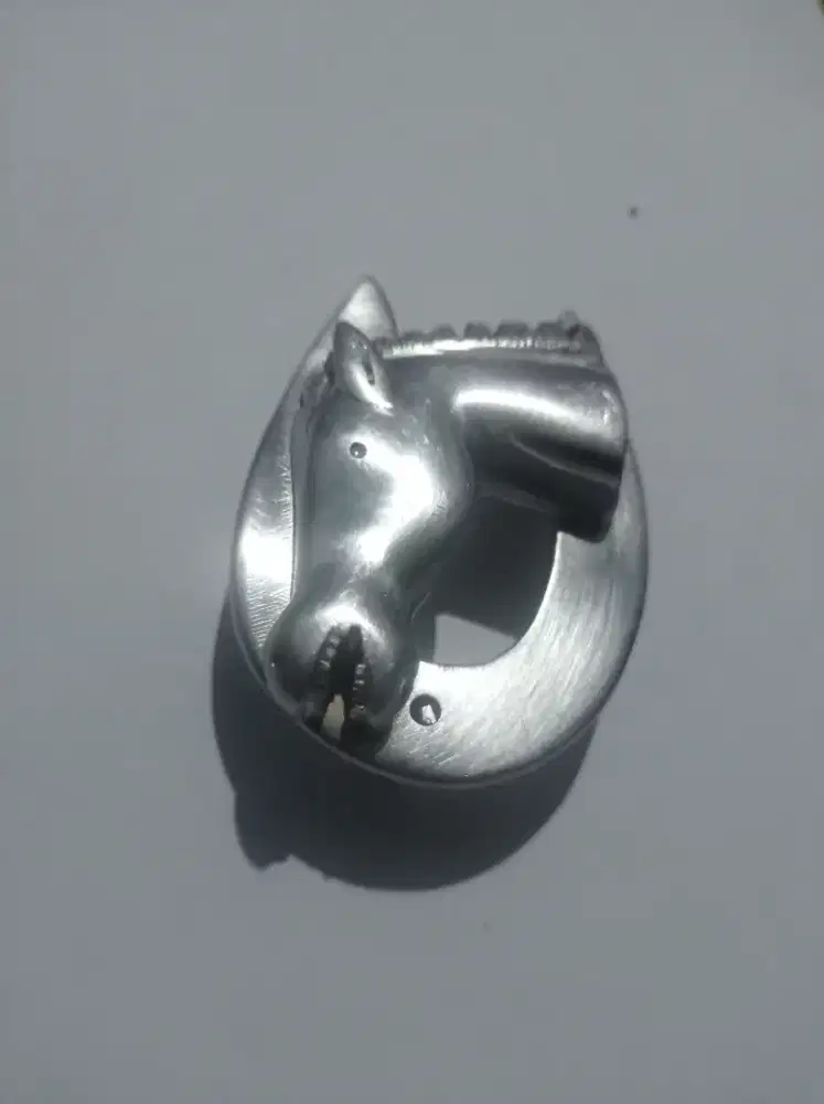 Kepala ikat Pinggang : KUDA