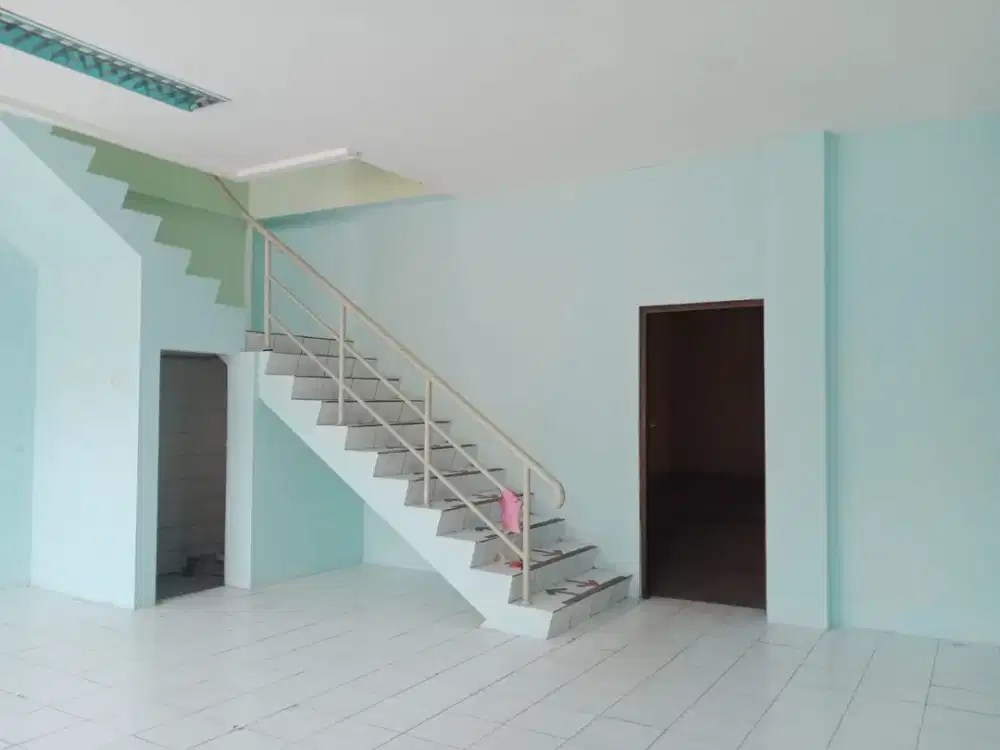 Disewakan Gudang Luas 276 M2 di Kawasan Pergudangan Prima Center Pesing Pogglar