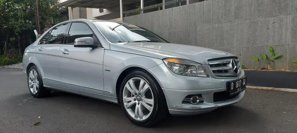 Mercedes-Benz C-Class 2012 Bensin