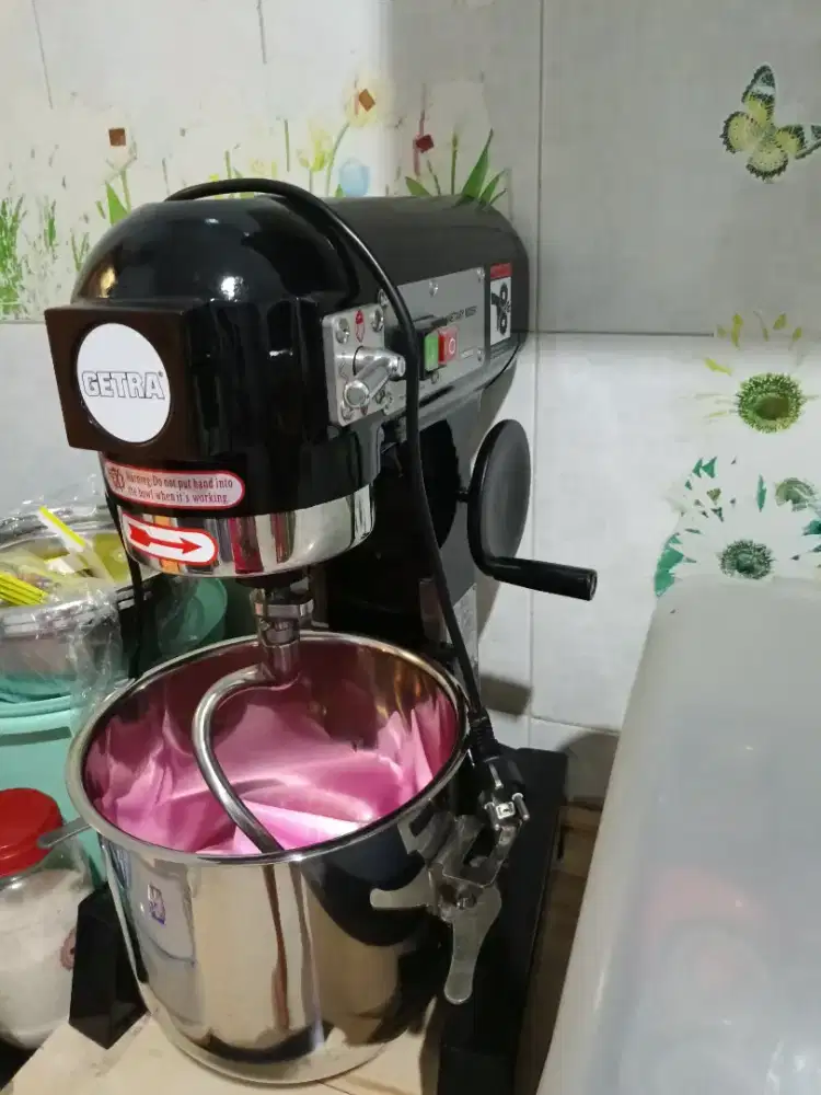 Mixer Getra untuk kue, roti, pao, cake dll