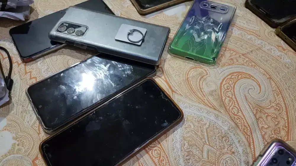Handphone LG wing, samsung, nokia, oppo, sharp evangelion