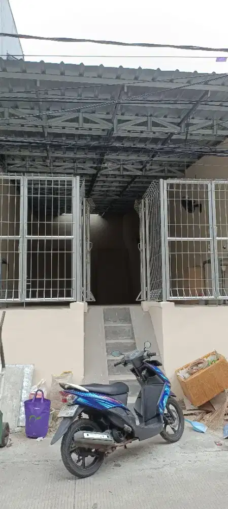 DISEWAKAN TEMPAT USAHA ( Dekat  Apartemen Teluk Intan )