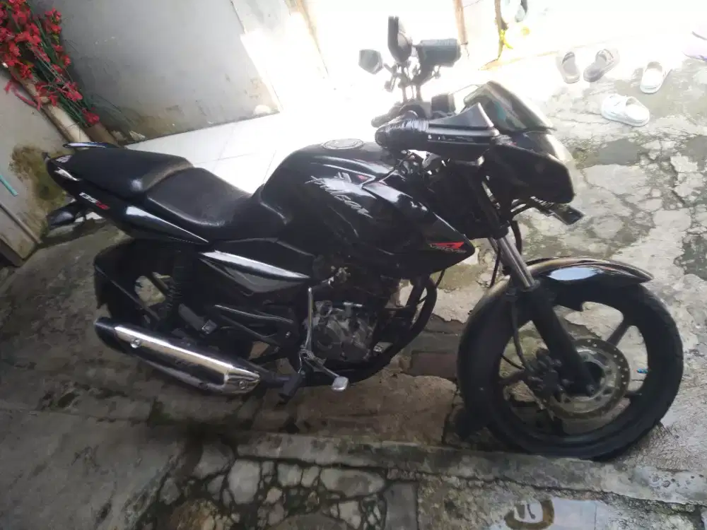 Bajaj Pulsar 135LS