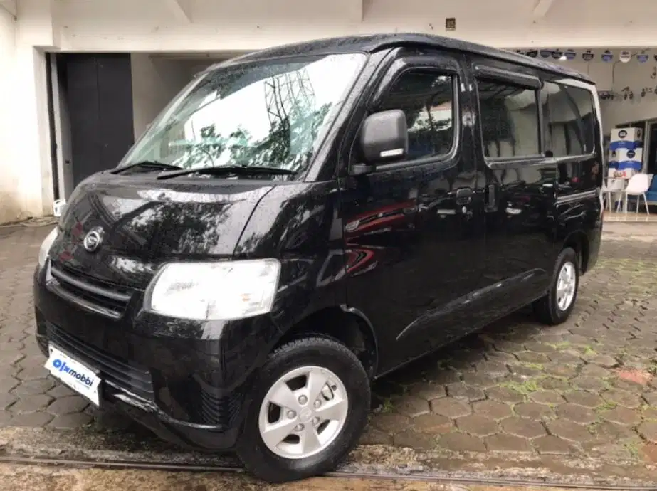 Low KM 4Rb - Daihatsu Gran max 1.3 MB D Face To Face Bensin-MT 2024