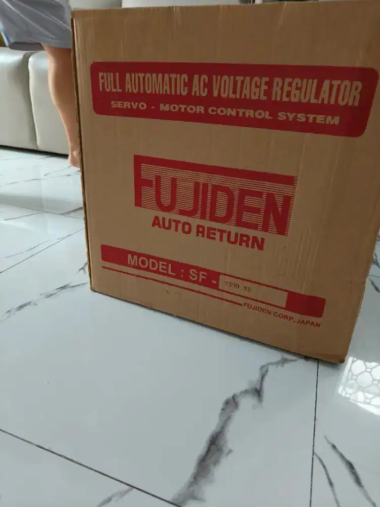 Stabilizer listrik 7500watt