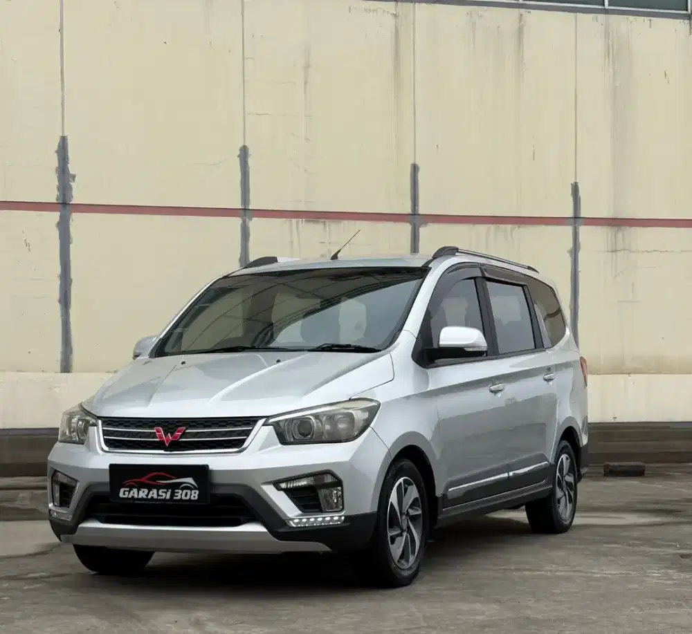 Wuling Confero S 1.5L DVVT MT Tahun 2019 Transmisi Manual KM 100rb