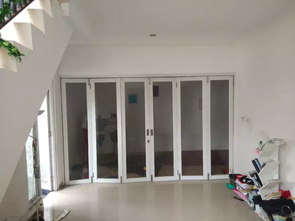 Pintu lipat Alumunium