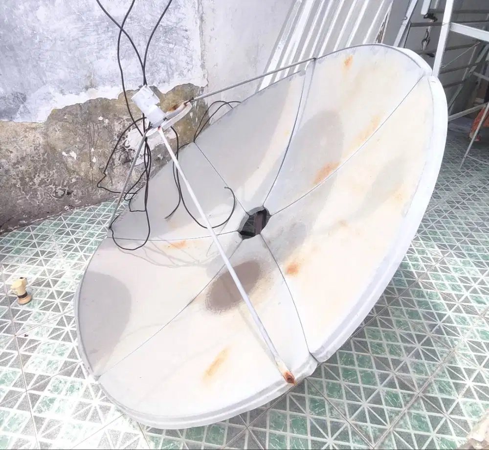 Antena Parabola Seken Layak Pakai