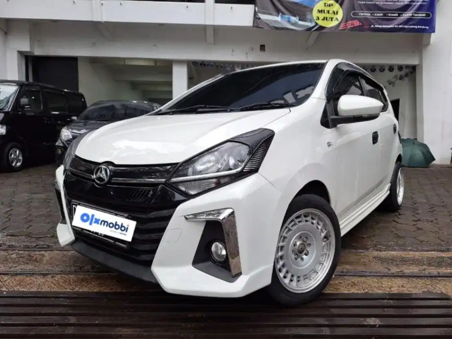 Like New - Daihatsu Ayla 1.2 R Bensin-AT 2021