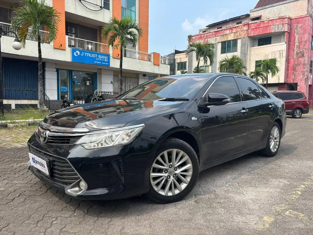 Pajak Panjang - Toyota Camry 2.5 V Bensin-AT 2016