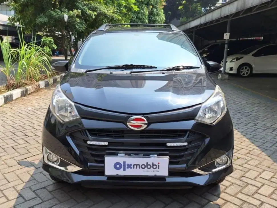 DP MURAH Daihatsu Sigra 1.2 R Bensin-MT 2017 Hitam CSMDB