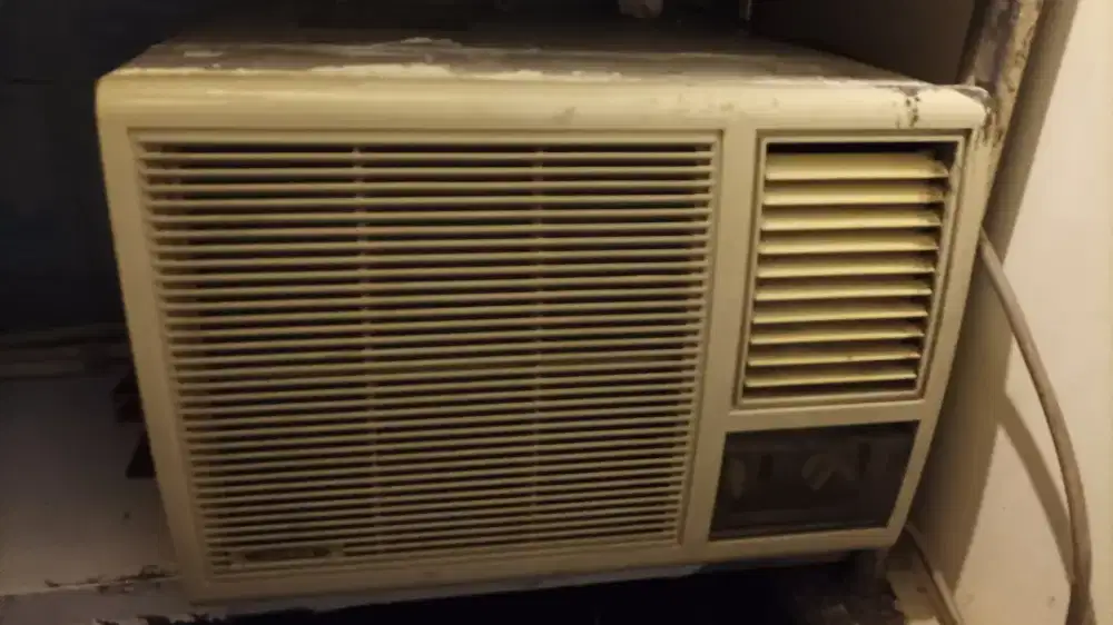 AC WINDOW UCHIDA 1/2 PK