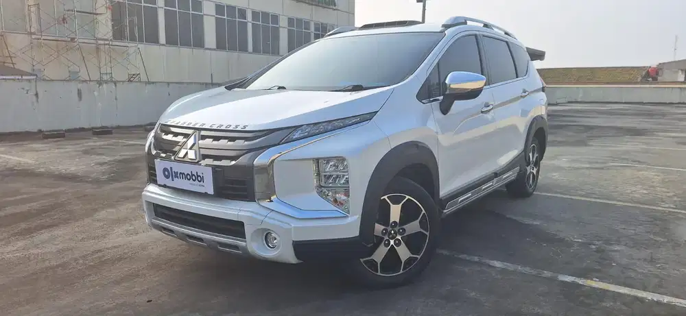 DP MURAH - Mitsubishi Xpander 1.5 Cross Premium Package Bensin-AT 2019