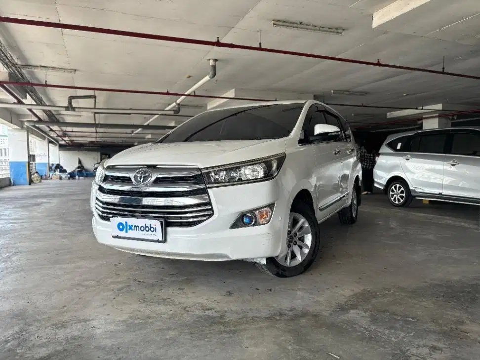 INNOVA 2.4 V AT 2017