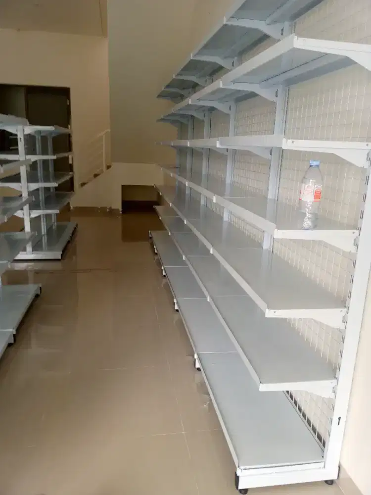 Spesialis rak display minimarket