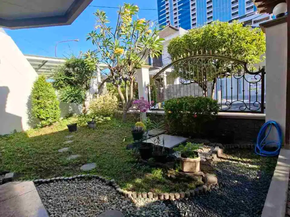 HOT SALE!! RUMAH DHARMAHUSADA INDAH STRATEGIS